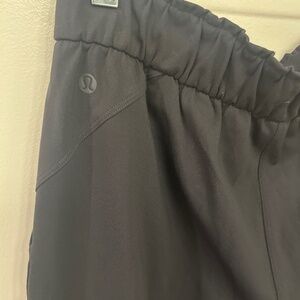 Lulu lemon cropped pants